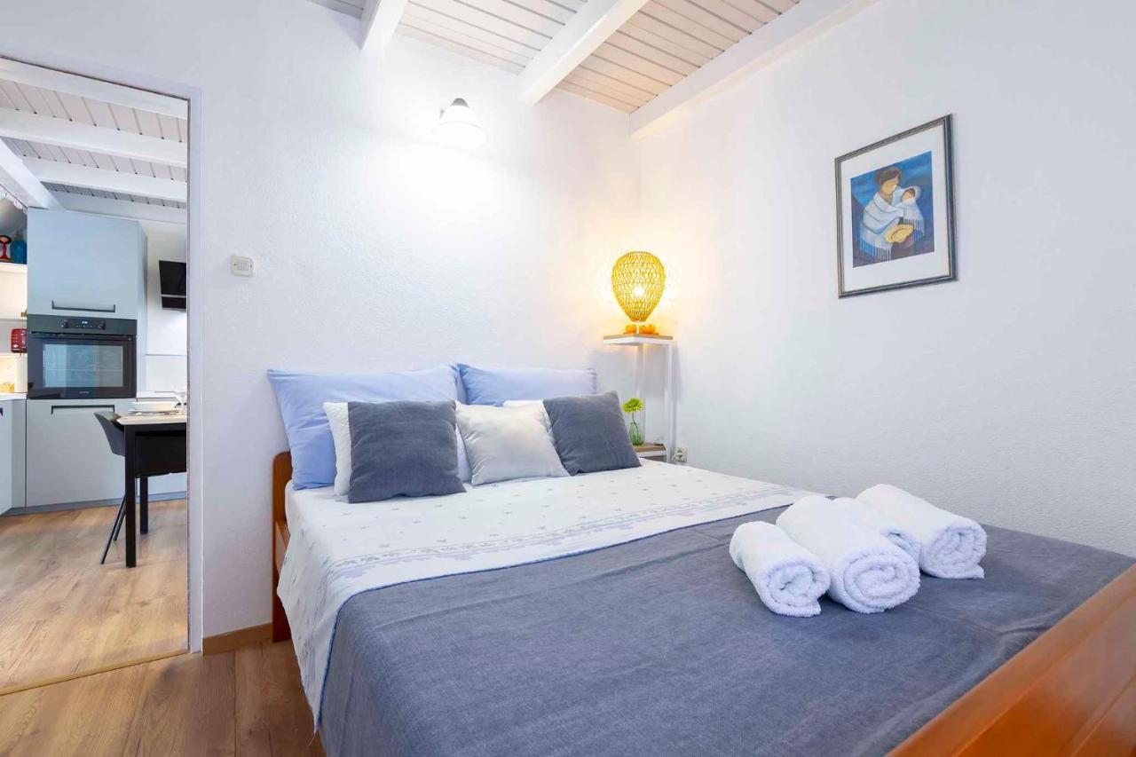 Apartments In Silo/Insel Krk 13443 Exterior photo